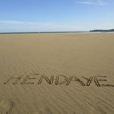 La Plage - *